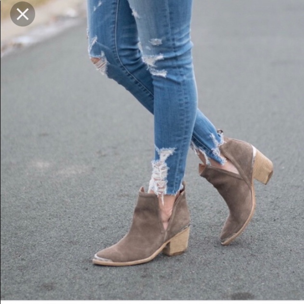 Jeffrey Campbell Cromwell Taupe Booties 7.5